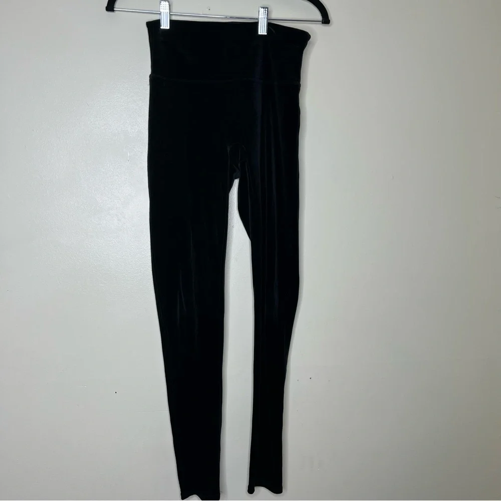Spanx Velvet Leggings Black - Picture 2 of 6